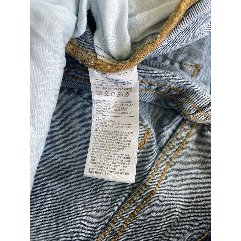 Banana Republic see photos